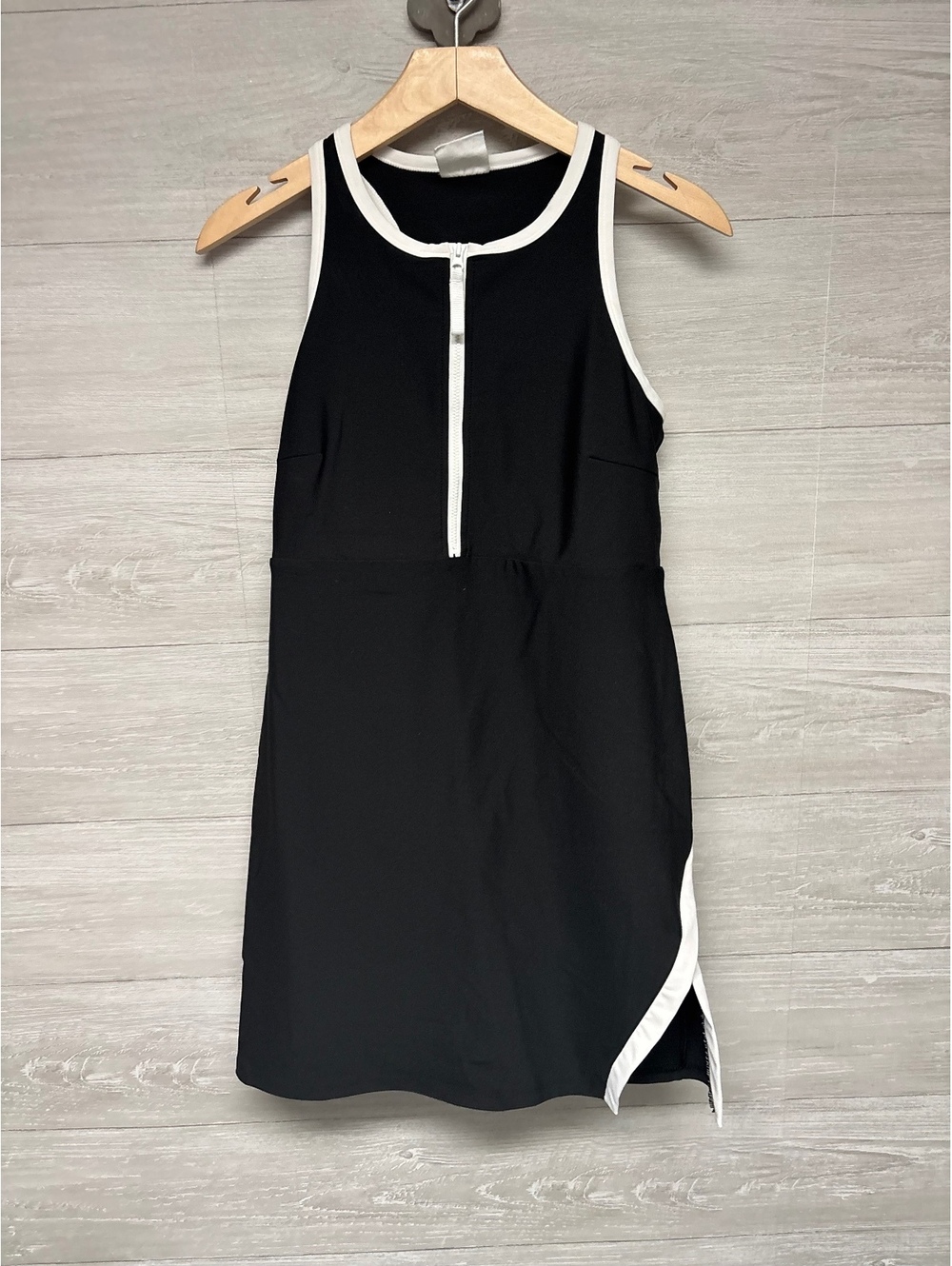 * | SAGE | tennis dress. Size L.